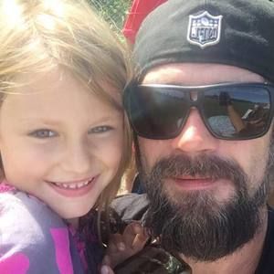 Meet your Posher, Leigh